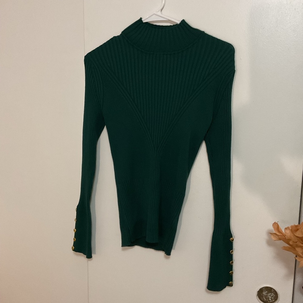 Madison Green Ribbed Sweater - Picture 2 of 3
